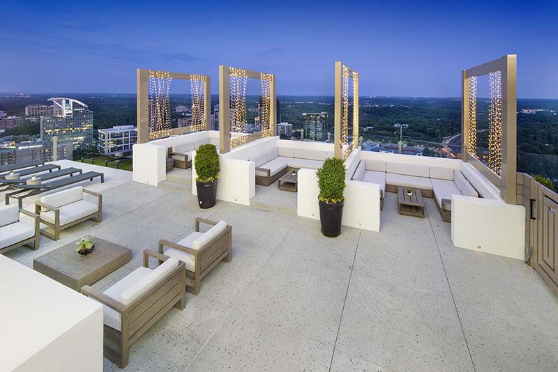 35th floor pool deck